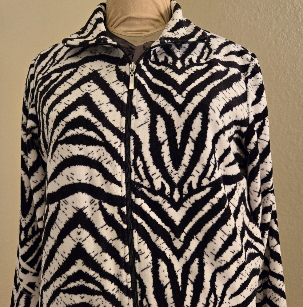 Zebra Print Jacket - Picture 2 of 10